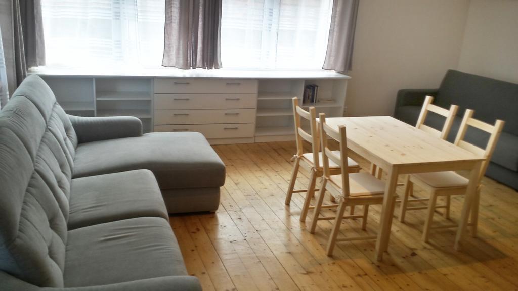 Apartamenty I Pokoje Przy Parku Jelenia Gora Bagian luar foto
