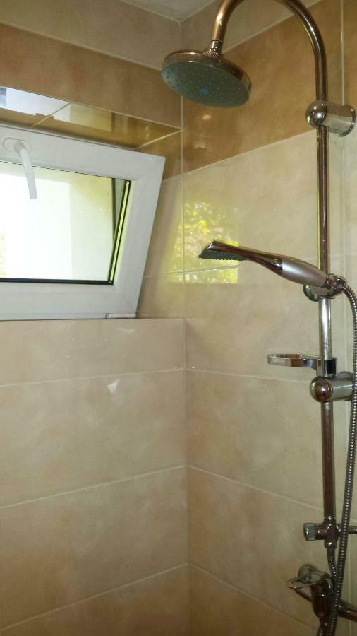 Apartamenty I Pokoje Przy Parku Jelenia Gora Bagian luar foto